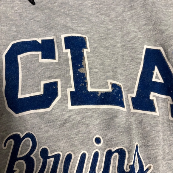 🩶 H&M UCLA Bruins Crewneck Sweatshirt | Grey | Size M 🩶 - Picture 5 of 5